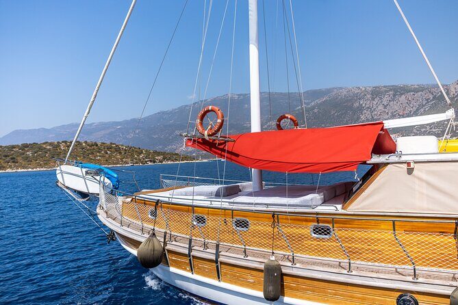 2 Hours Sunset Tour from Kas - After sunset at Big Pebble Beach: 30 minutes of shoreline time