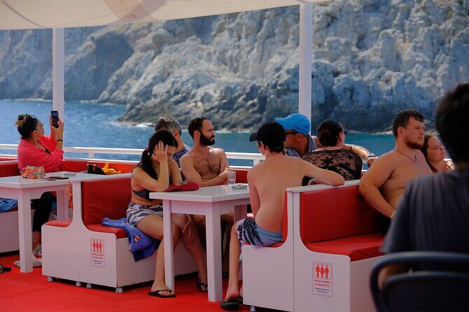 Alanya Boat Trip w/Unlimited Drinks & Lunch (Free Hotel Transfer) - Devil’s Cave and the return: foam party, music, and staying in control