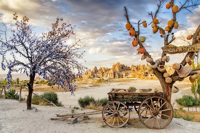 Alanya: Cappadocia 2 Day Guided Bus Tour incl. Hotel - Onyx Workshop and Göreme Open-Air Museum: Artifacts Plus UNESCO Churches