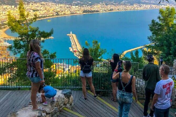 Alanya City Tour with Cable Car, Castle and Panorama View - Stop 1: Cleopatra Beach and Your Short Swim Break