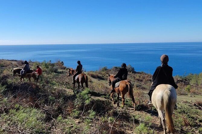 Alanya Horseback Riding in the Taurus Mountains with Transfer - The views: Mediterranean coastline plus a built-in photo stage