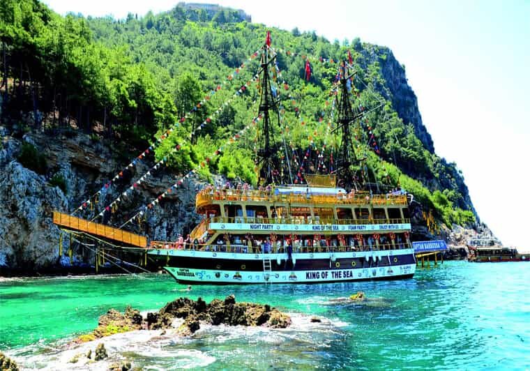 Alanya: Pirates Boat Trip with Lunch and Hotel Pickup - Pirate Boat Energy on Alanya’s Coast (and what 5 hours really means)