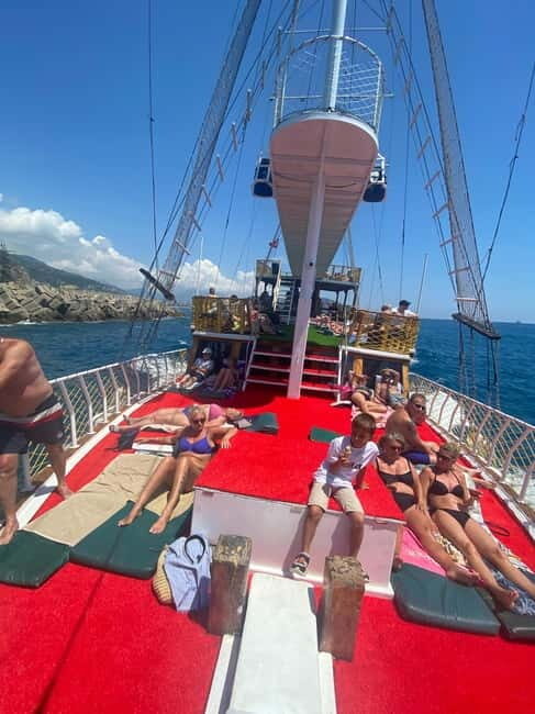 Alanya: Relax Boat Tour with Lunch & Unlimited Soft Drinks - Hotel Pickup to First Swim at the Historical Shipyard