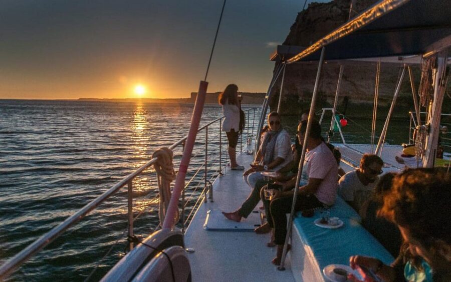 Alanya: Sunset Boat Includes Soft Drinks And Dinner - Who This Sunset Boat Trip Suits Best