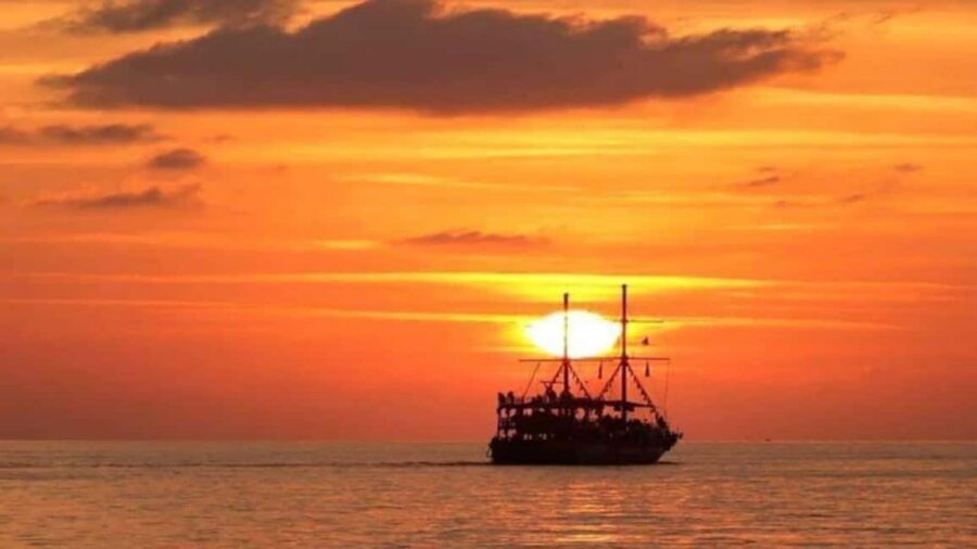 Alanya: Sunset Cruise with Dinner and Foam Party - Who should book this cruise (and who should skip it)