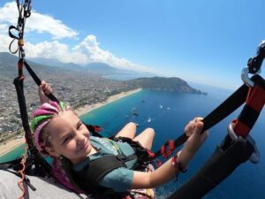 Alanya: Tandem Paragliding Flight to Cleopatra Beach - The takeoff and air time: what you feel during tandem paragliding in Alanya