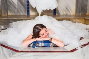 Alanya: Turkish Bathhouse and Spa Experience with Massage - Inside the main hamam: the kese scrub and foam massage routine