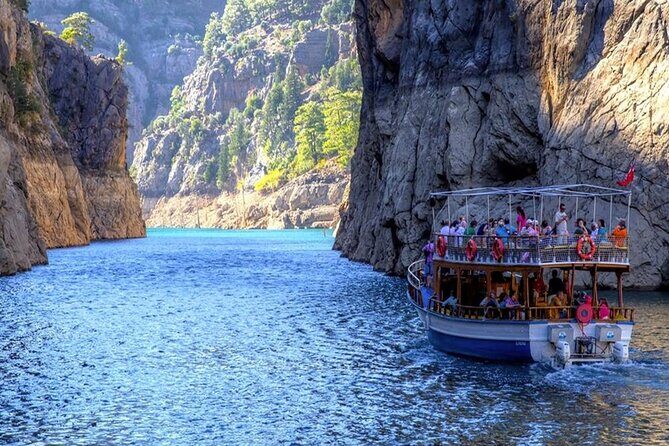 Antalya: Green Canyon Boat Trip with Lunch and Drinks - The cruise on Oymapinar Dam: wildlife, shade, and water temps