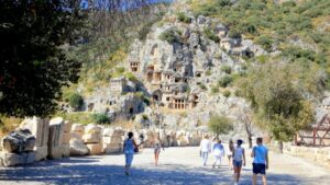 Antalya/Kemer: Kekova Sunken City, Demre & Lycia Day Tour - The Early Start: Getting From Antalya/Kemer to Lycia and Back
