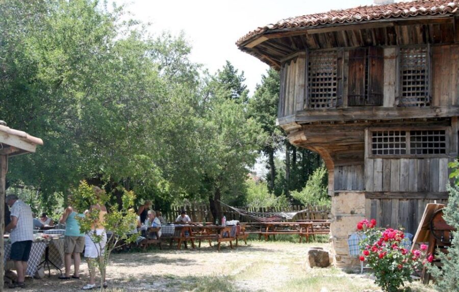 City of Side: Altinbesik Cave and Ormana Tour with Boat Ride - Altınbeşik Cave: the underground lake and the 30-minute boat ride
