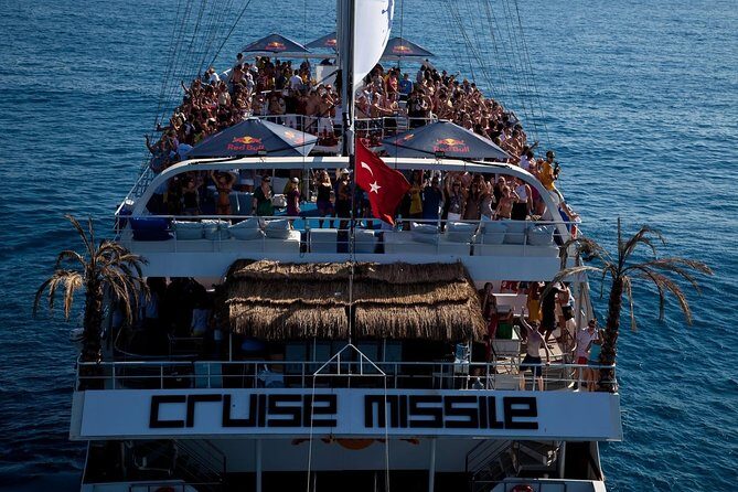 From Alanya & Side: Transfer to the Night Disco Boat Tour - Cruising Past Alanya Castle: Where the Views Fit In