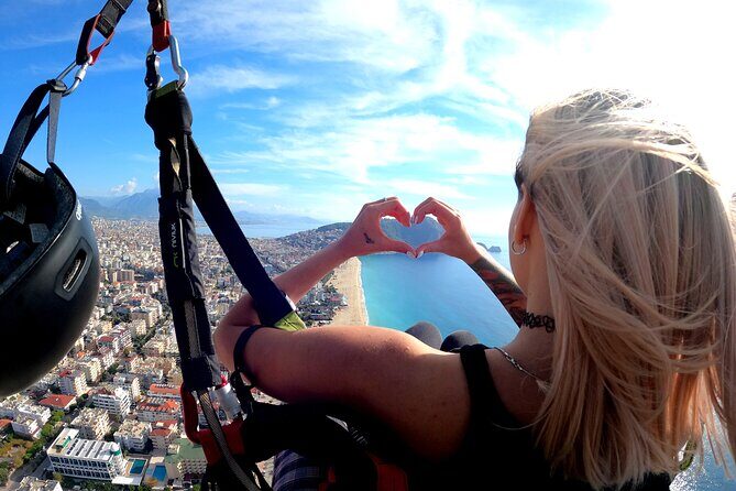 From Antalya Alanya Tandem Paragliding With Beach Visit - Soaring Over Cleopatra’s Bay: What the 20 to 30 Minutes Really Gives You