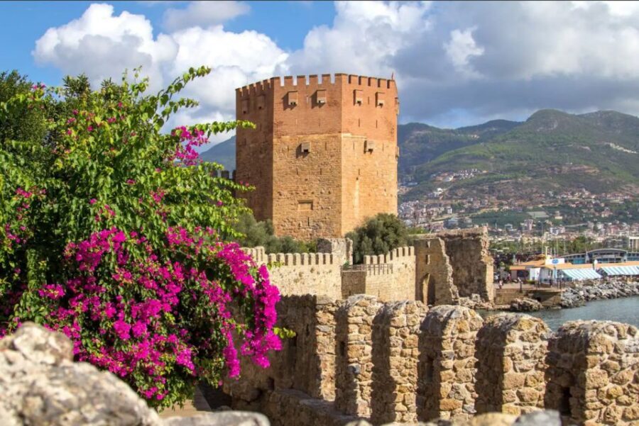 From City of Side: Alanya Day Tour with Boat Trip and Lunch - The star attraction: a 1-hour boat trip around the peninsula