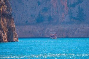 Green Canyon Boat Tour w/Lunch From Belek - Natural Spring Swim Stop: The Fun Part (and the Cold Reality)