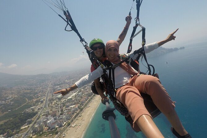 Halal Tandem Paragliding With Licensed Woman Pilot in Alanya - What to expect on the day: from pickup to landing