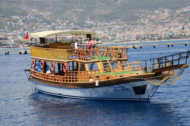Half Day Sea Fishing Tour from Alanya & City Of Side - English, Russian, Turkish: Communication on Board