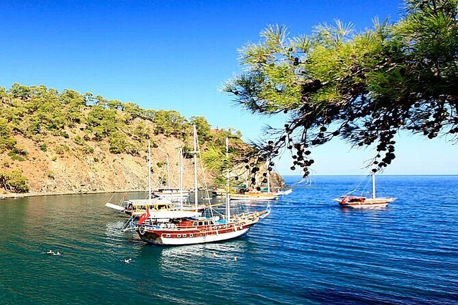 Pirate Boat Tour From Kemer - Food, drinks, and the music/foam party reality check