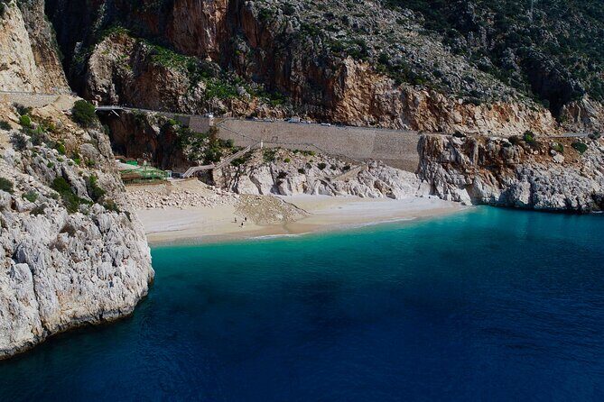 Private Boat Tour to Kaputas Beach and Blue Cave - Kaputaş Plajı: canyon-cooled swimming and what to do in 45 minutes
