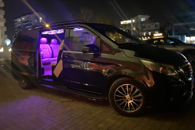 Private Transfer to Antalya Airport - VIP Pickup at Antalya Airport: the sign, the walk, and the wait