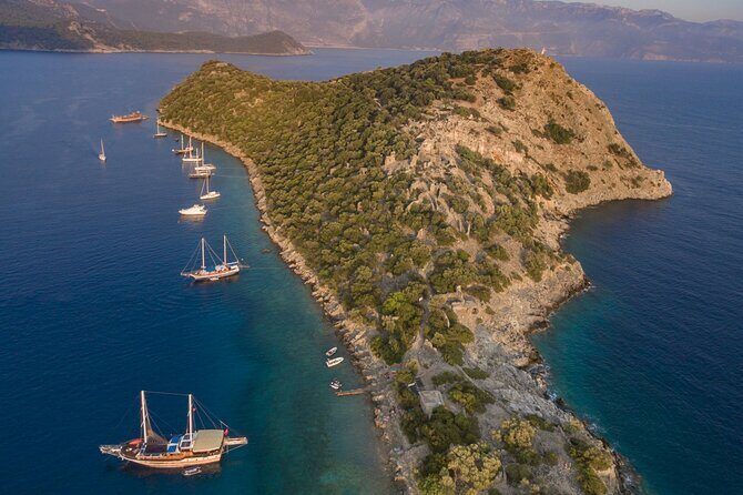 Sail Turkey: 18-39's Gulet Cruise Olympos to Fethiye - Day 3: Butterfly Valley breakfast and a valley stroll, then Blue Lagoon and Gemiler at sunset
