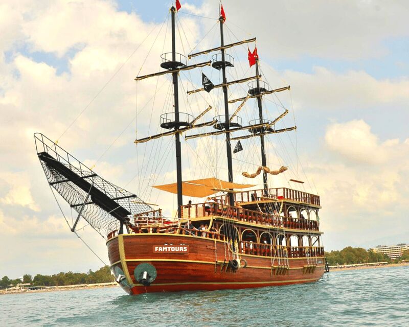 Side: Dolphin Island Boat Tour with BBQ Lunch - Who should book this Side Dolphin Island boat tour?