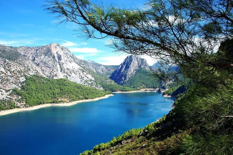 Side: Green Canyon Boat Trip with Lunch near Green Lake - Hotel pickup and the drive: where the day begins