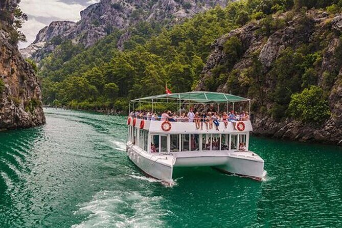 Side Green Canyon Boat Trip With Unlimited Drinks And Lunch - Hotel pickup in Side: convenient, but watch the crowd flow