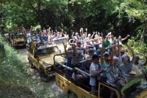 Side Jeep Safari Tour Around Taurus Mountains with Lunch - Manavgat Waterfall: a classic stop with a small extra fee