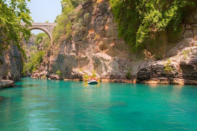 Side / Manavgat : Combo Rafting , Buggy & Jeep & Zipline(4 in 1) - Rafting the rapids: equipment, training, and the real safety rhythm
