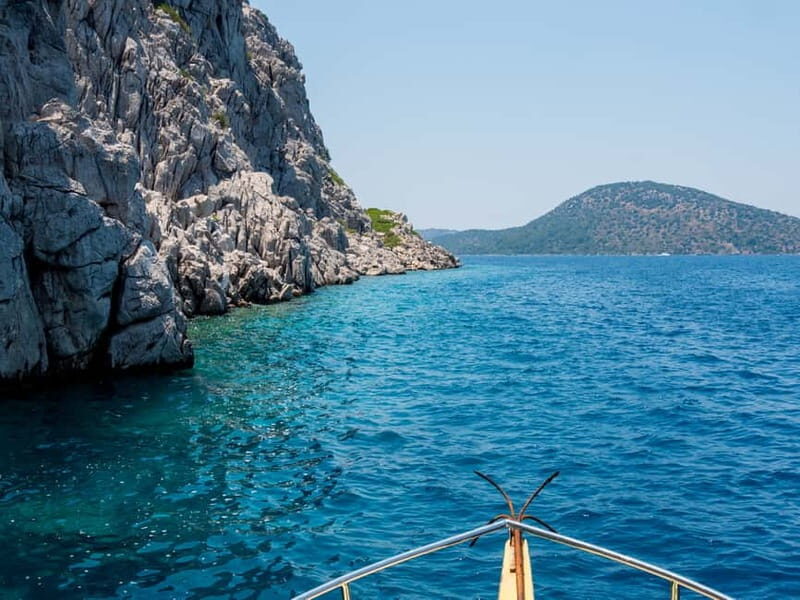 Side: Pirate Boat Trip with Lunch & Swimming Stops - Foam Party on the Mediterranean: When Weather Lets the Fun Happen