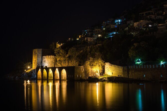 Starcraft Alanya Night Party Boat - Meeting point and getting oriented at Çarşı, Rıhtım Cd. No:25