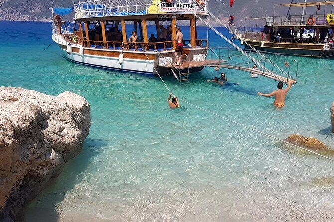 Suluada Turkish Maldives - Adrasan stop: a quick 1-hour harbour interlude