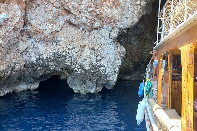 Turkish Maldives: Adrasan Suluada Island Boat Trip - The port routine: arrival, boarding, then the big blue
